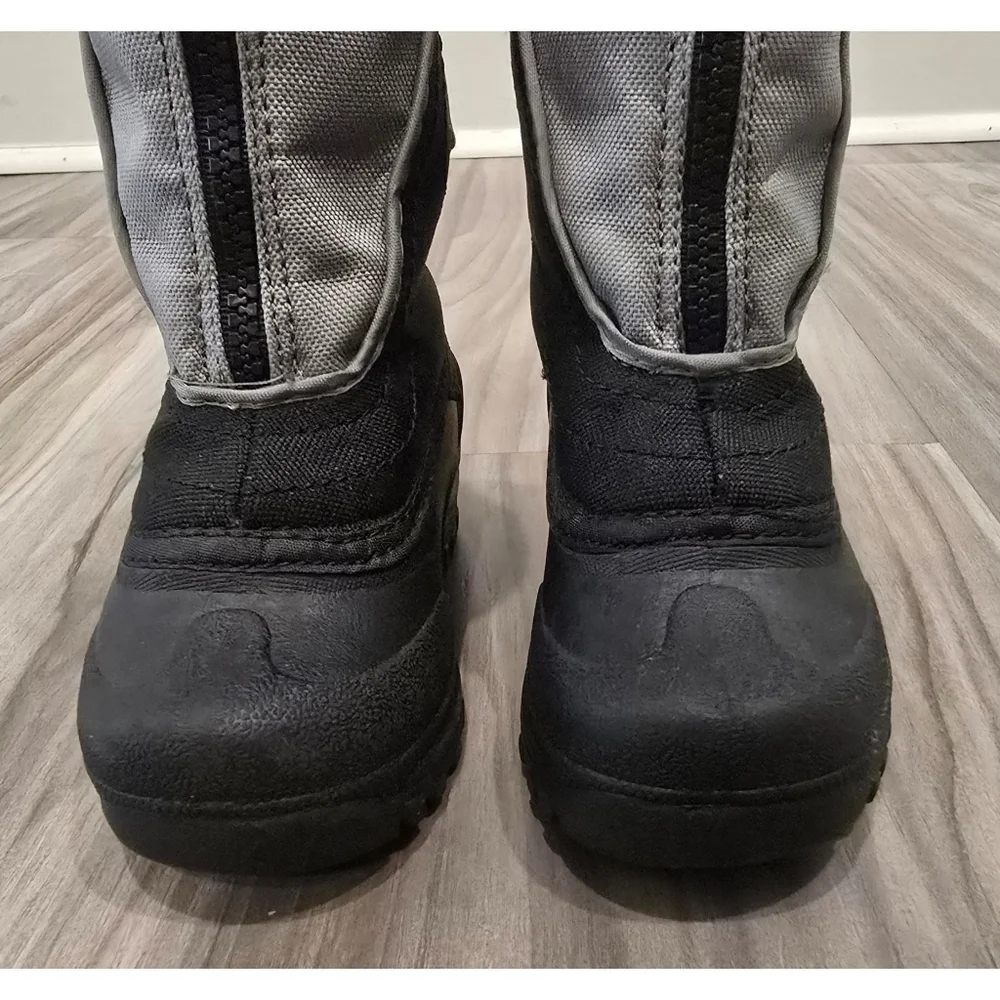 ITASCA Snow Stomper Youth Snow Boots - Size 7 - Perfect for Winter Adventures!